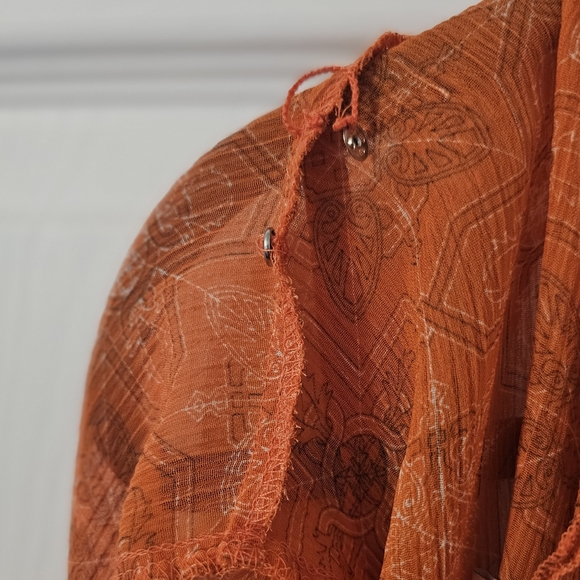 Worthington Blouse - Picture 6 of 6